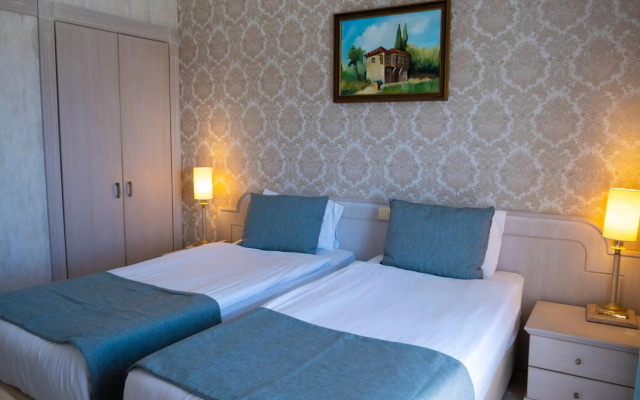 XL Hotels Hotel