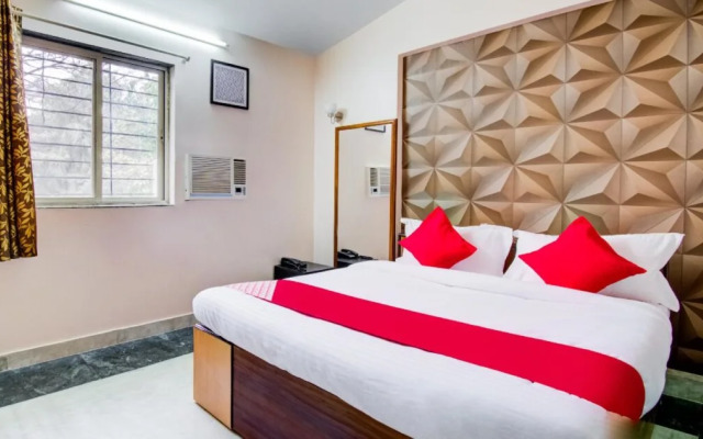 RG Suits & Apartment by OYO Rooms