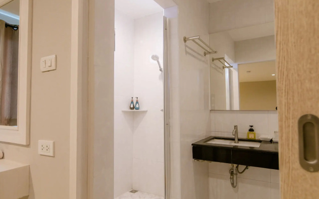 De Hug Hotel & Residence