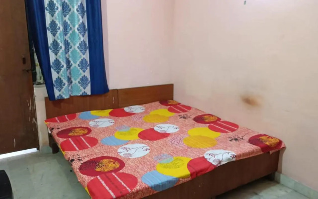 Super Class Guest Hostel