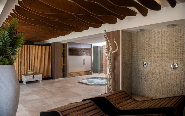 Melbeach Hotel & Spa - Adults Only