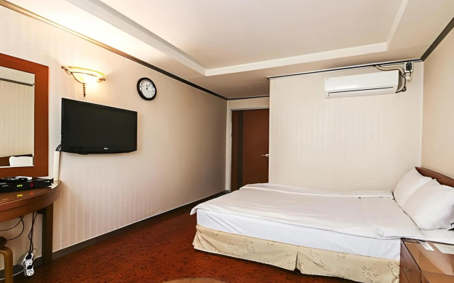 Mirabell Motel