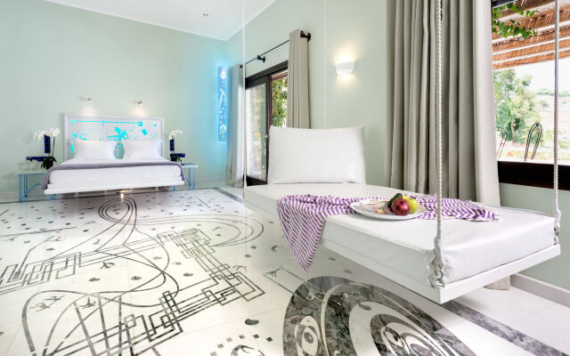 Agalia Luxury Suites