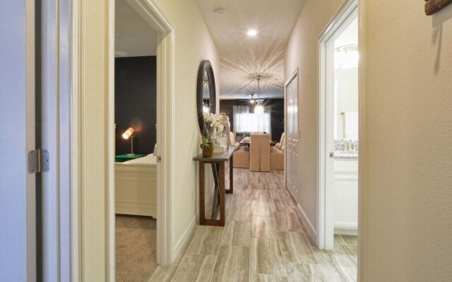 Storey Lake-5 Bedroom Townhome W/spashpool-1613st Townhouse