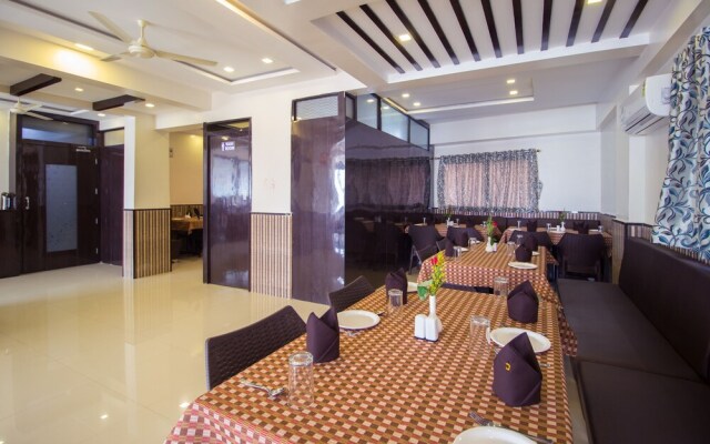 FabHotel Chetan Executive Hadapsar