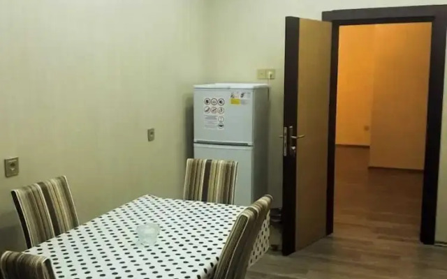 Bakuvi Tourist Apartment B098