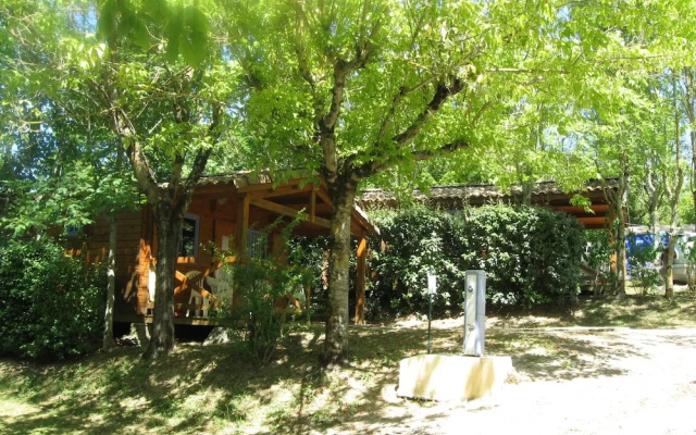 Camping Le Faillal - Cabanes et chalets