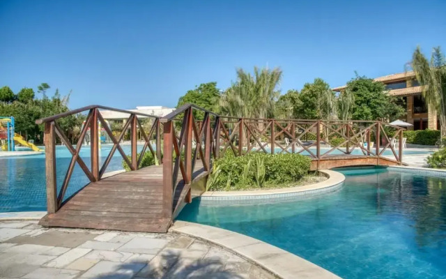 Lind Ssimo Apartamento em Condom nio com Piscina