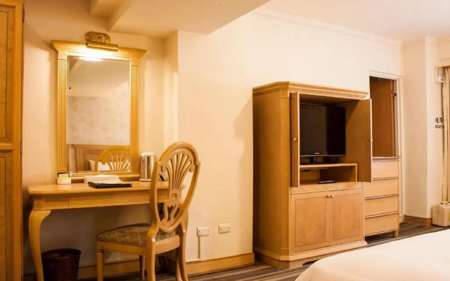 Tainan Cambridge Hotel