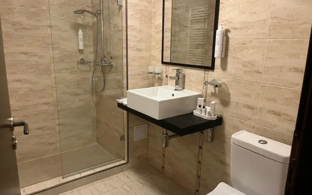 Classic Inn By Radacini