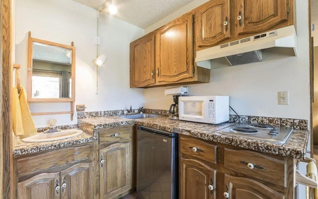 Phoenix 118B - 1 Br Townhouse