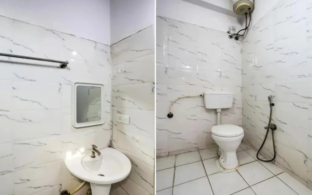 Hotel Raj Comfort Inn