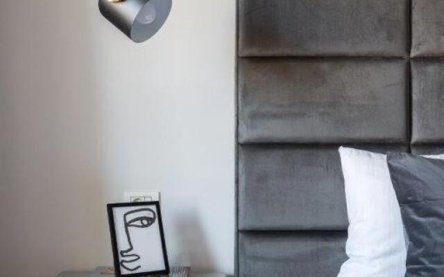Pop Art Flat - Bright 2BR near the Old Town