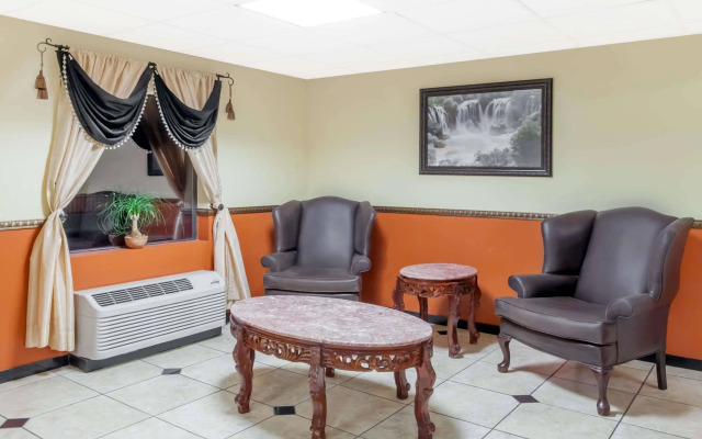 Clarion Pointe Kimball By Choice Hotels