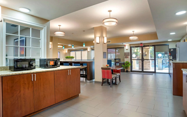 Comfort Suites Daphne - Mobile East Bay