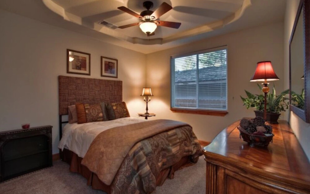Creekwood Lodge
