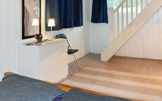 6 Person Holiday Home in Sæbø