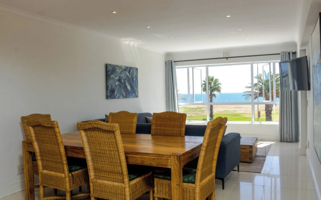 First Floor Apartment With Beautiful sea View