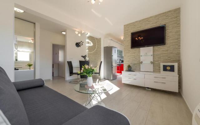 Ive Apartment