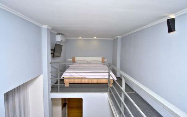 Grand Apartments