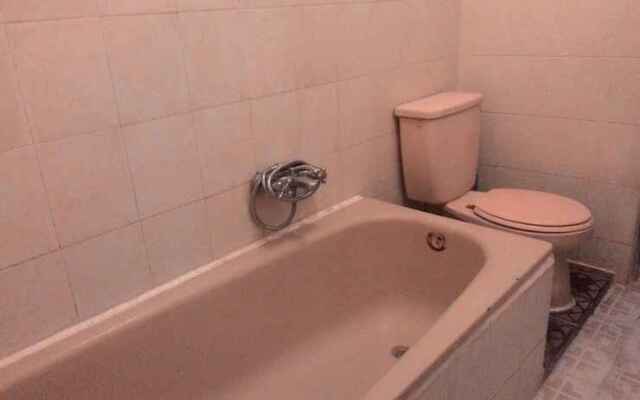 Henny Executive Homestay