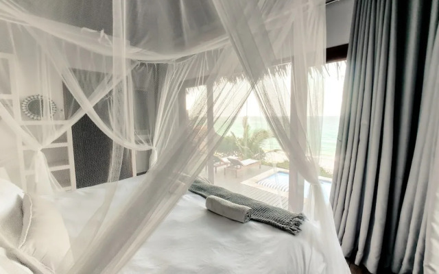 The Beach House at Praia da Rocha