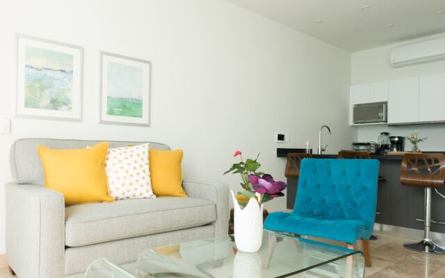 Tropic Playa Apartments by Homing Bird