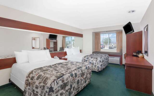 Microtel Inn & Suites by Wyndham Wellton