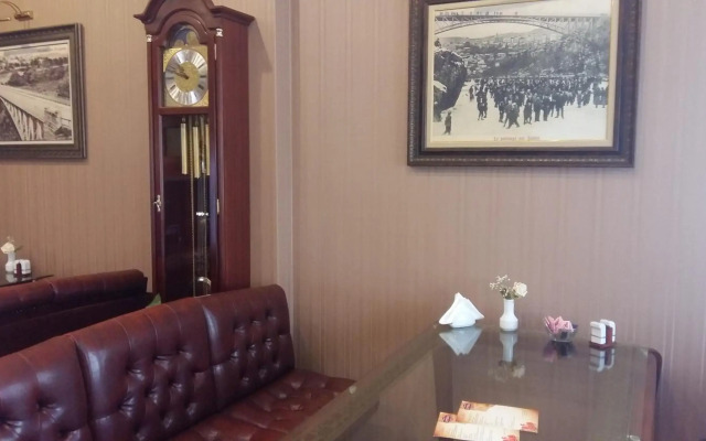 Hotel Central