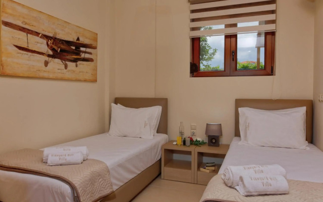 Cretan Vineyard Hill Villa Private Pool, Panoramic View, Beautiful Vineyard