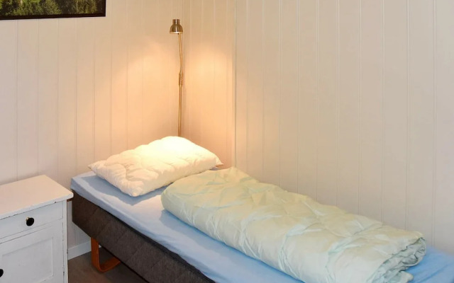 6 Person Holiday Home in Blaksæter