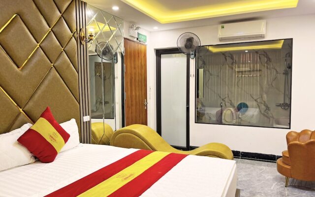 Queen Hotel - Mo Lao