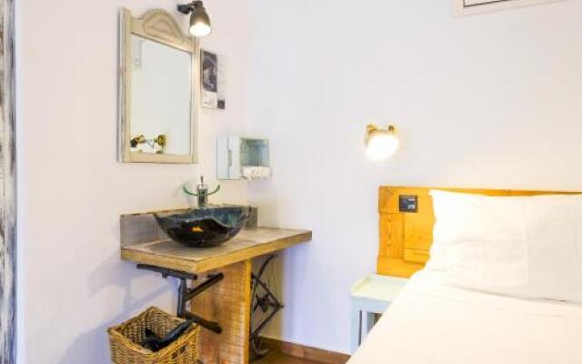 Lovin Book Guesthouse