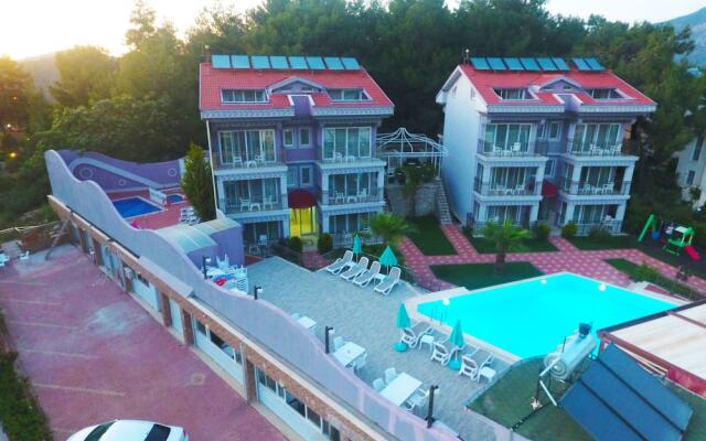 Fethiye Nokta Inlice Suit Apart