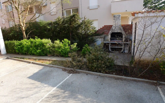 Apartment For Six Persons With Two Bedrooms Located 70M From Beach With Sea View