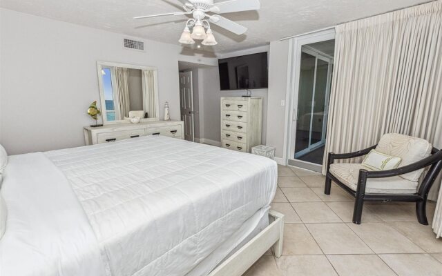 Shoreline Towers 1063 2 Bedroom Condo by RedAwning