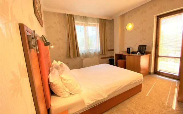 Light Hotel