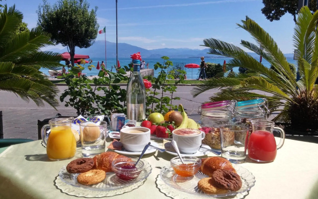 Hotel Riviera