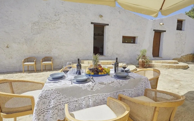 Casale Monte Kronio by Wonderful Italy