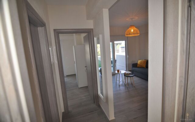 Zennova 24 Nikiti FLOW Family Apt