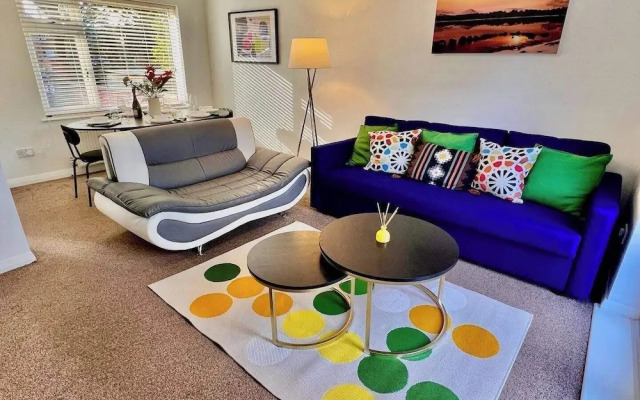 A Vibrant 3-bedroom House With Ample Parking