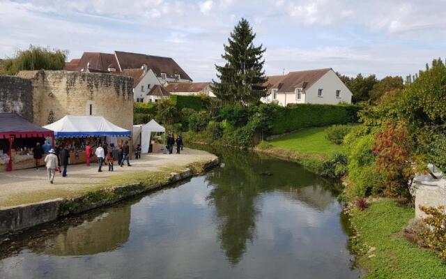 Kyriad Direct Brie Comte Robert