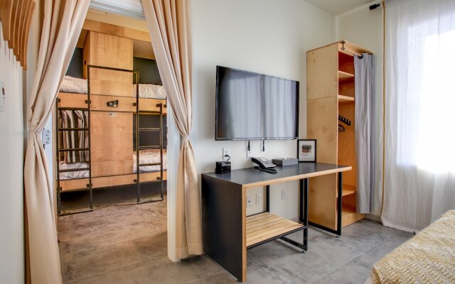 The Monterey Motel