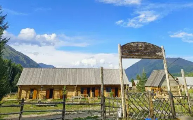 Tongmu Yiyu Shanjian B&B