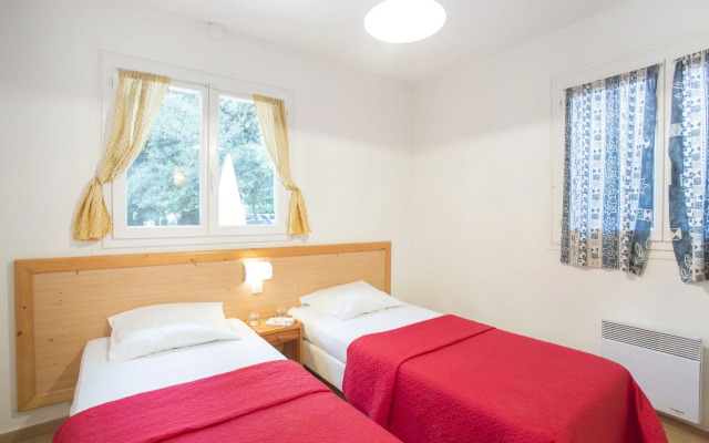 Le Domaine du Mas Blanc by Popinns