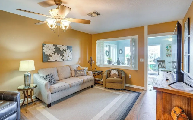 Auburndale Vacation Rental w/ Yard & Lake Views