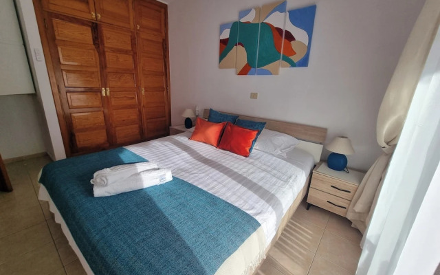 Arkadia 2 Guests - Pool - Balcony - Beach 12min