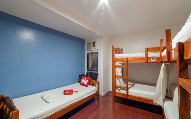 ZEN Hostel Polaris Makati