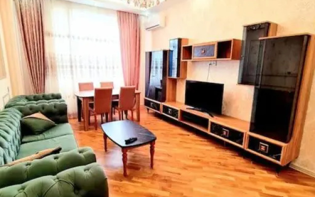 Премиум квартира возле метро