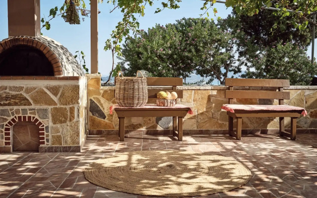 Lithakia Balcony Villa